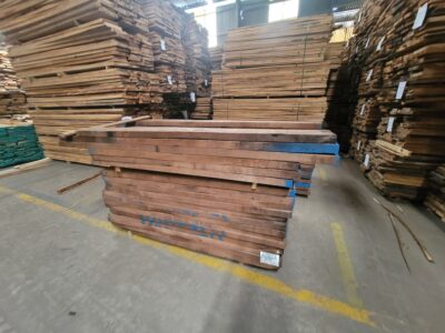 Gỗ Óc Chó (Walnut)